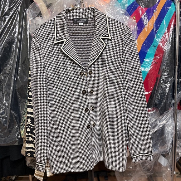 New condition, St. John collection size 14 - Picture 1 of 6